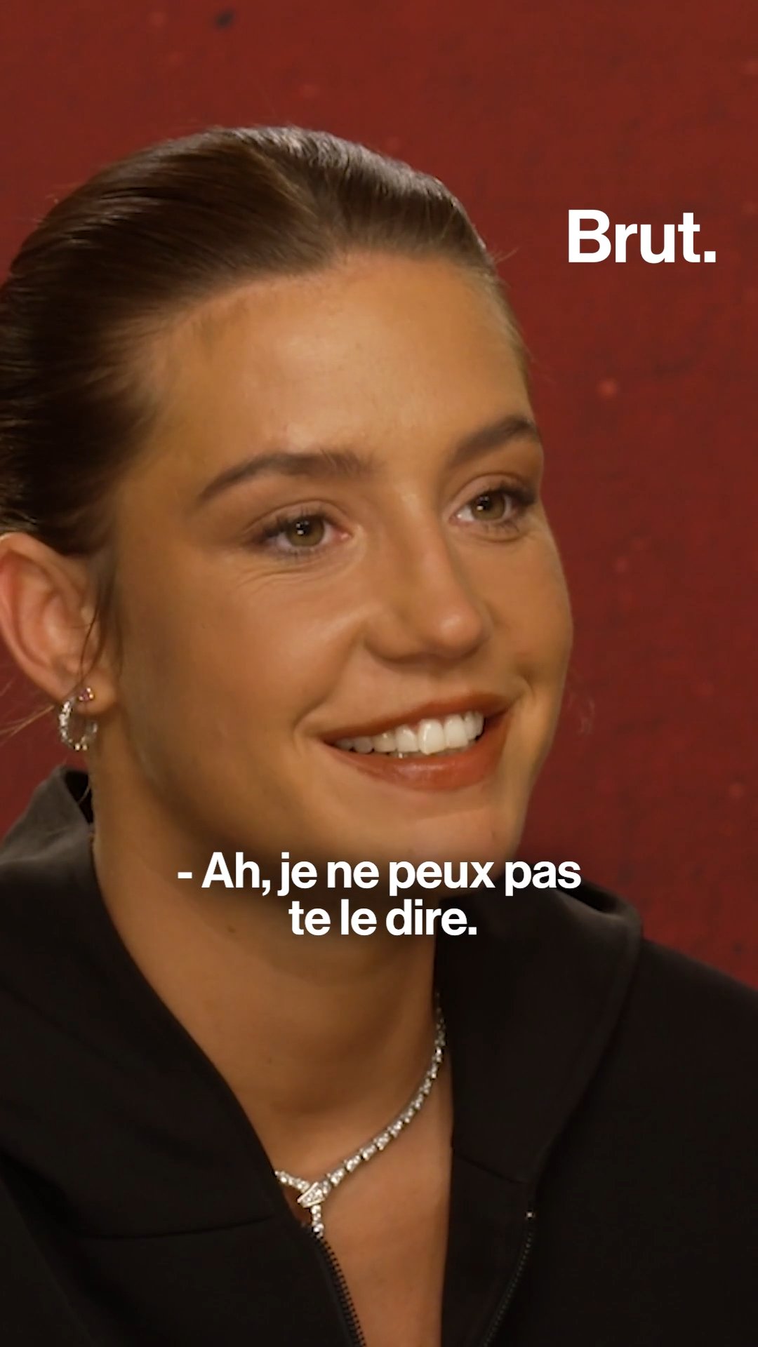 VIDEO. Adèle Exarchopoulos revient sur ses différents rôles | Brut.