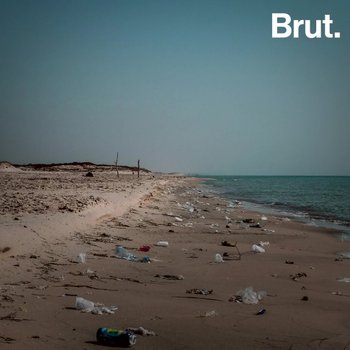 Clearing Tunisia's beaches