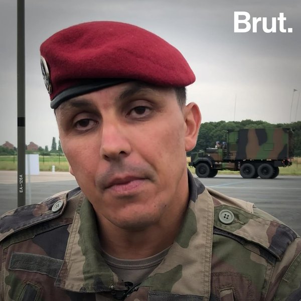 14-Juillet : Brut A Rencontré L'adjudant-chef Hakim | Brut.