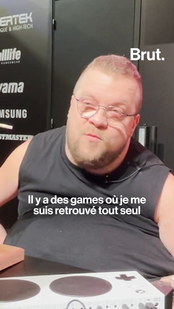 VIDEO. Tétraplégique, Anthony joue en live à des jeux vidéo | Brut.