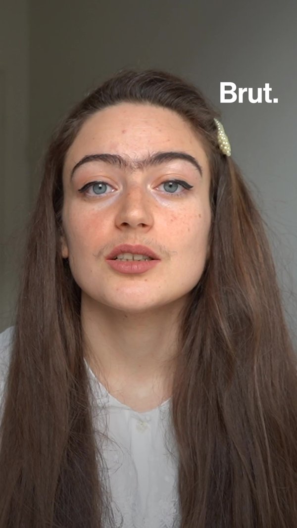 Esta joven desafía los cánones de belleza a través de su vello facial