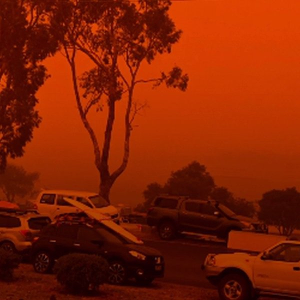 Incendies En Australie Images D Apocalypse A Mallacoota Brut