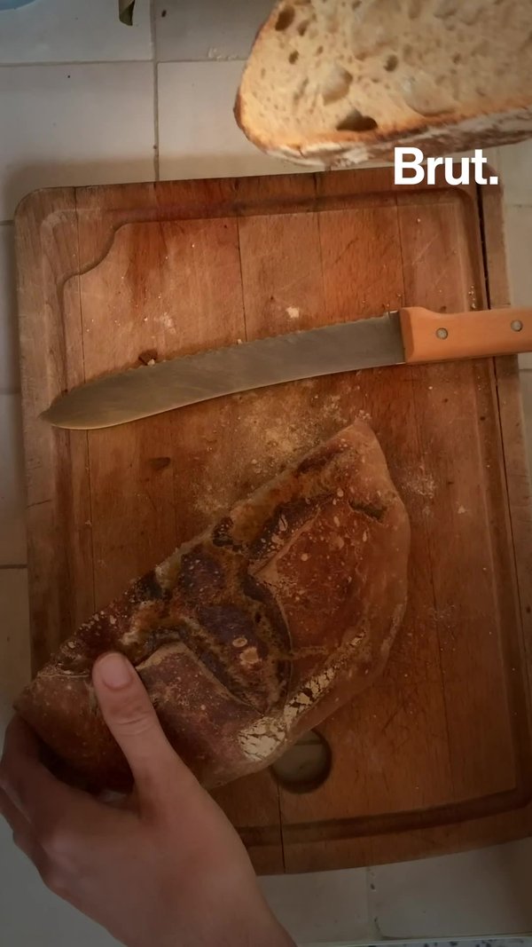 Recette spéciale confinement : le pain au levain | Brut.