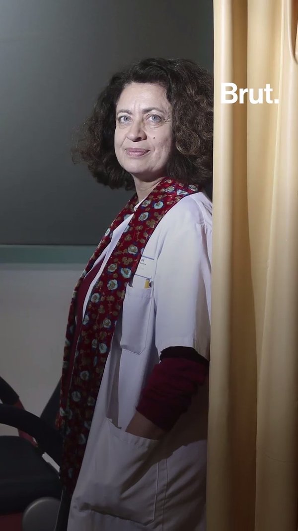 Une gynécologue répond aux propos de Maeva Ghennam Brut.